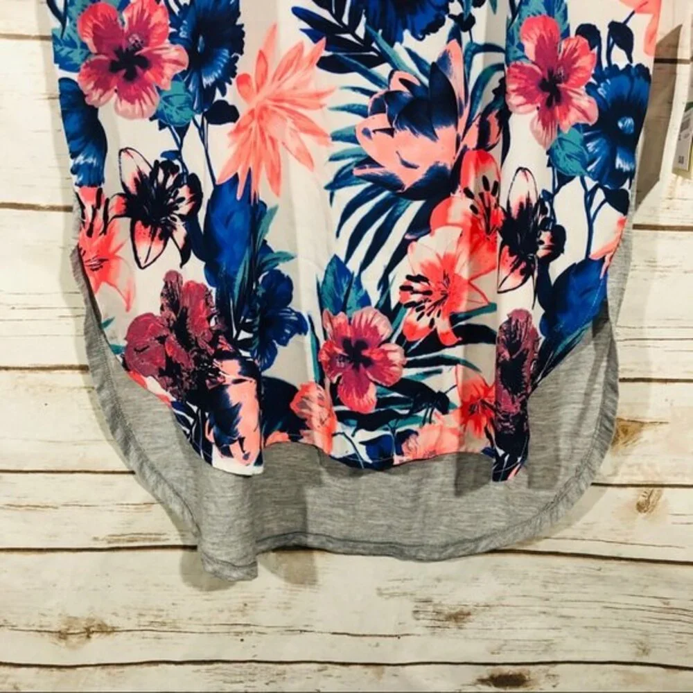 Rewind women’s floral short sleeve high low top L - Picture 3 of 7